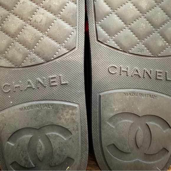 Chanel CC Flat Slide Rubber Sandals - Picture 9 of 13